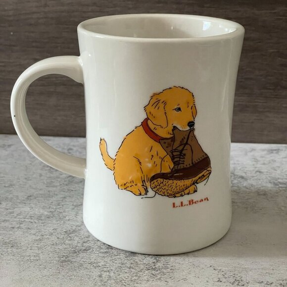 L.L. Bean Golden Retriever Puppy Boot Chewing Coffee Mug 16 fl oz Vintage - Picture 1 of 6